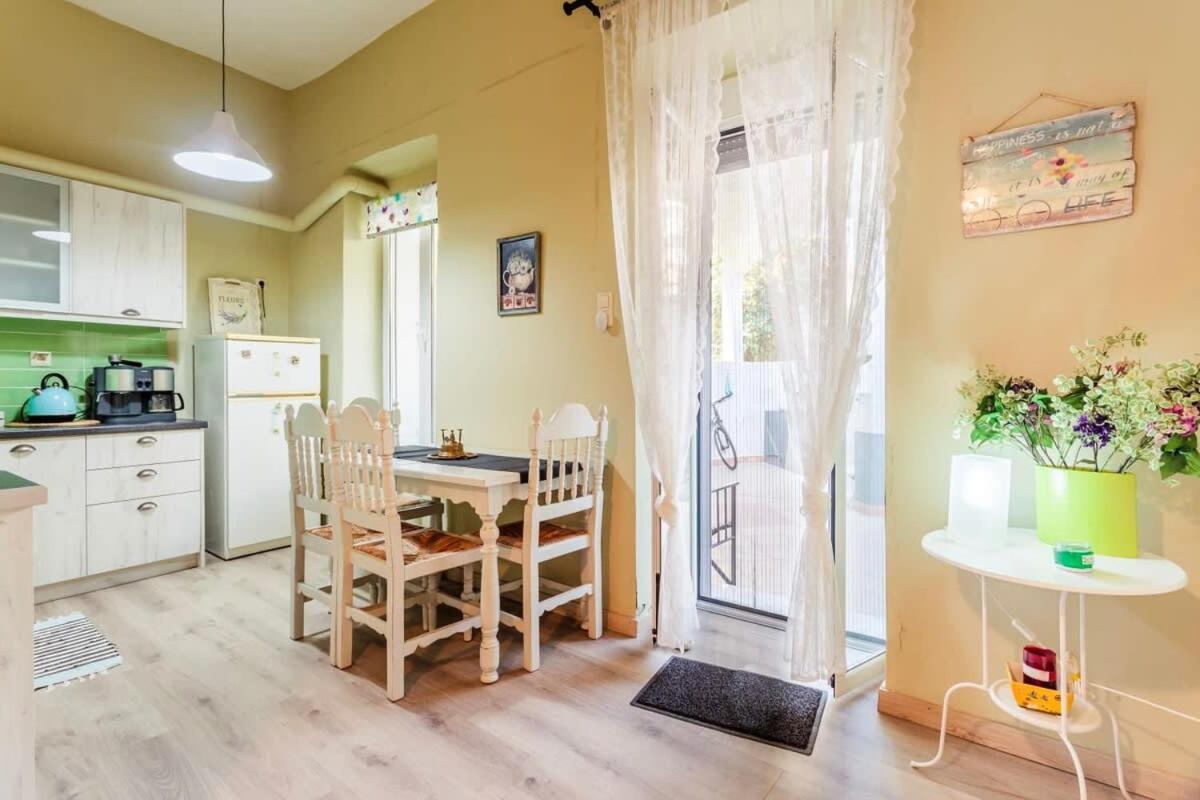 Kalamata Rose Nest - Urban Comfy Escape Εξωτερικό φωτογραφία